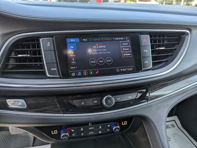 Vehicle image 24 of 28