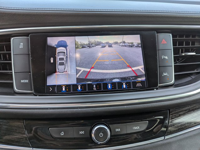 Vehicle image 23 of 28