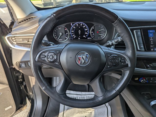 Vehicle image 27 of 28
