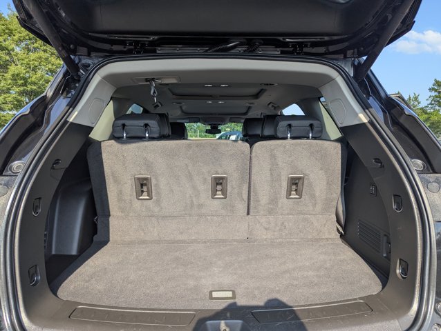 Vehicle image 10 of 28