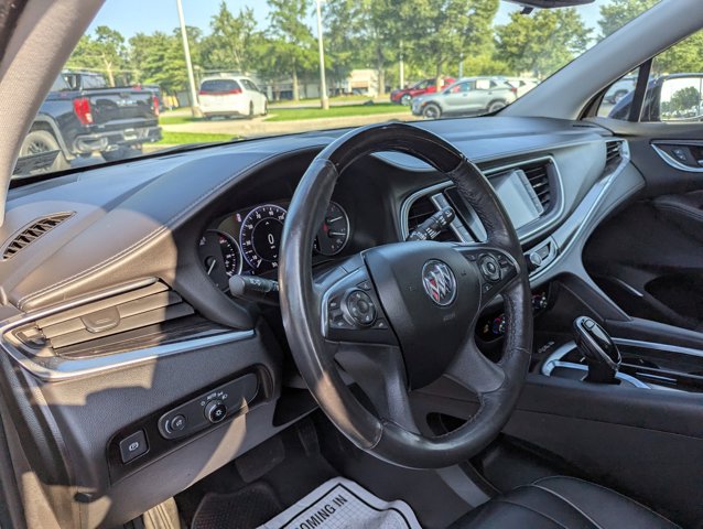 Vehicle image 19 of 28