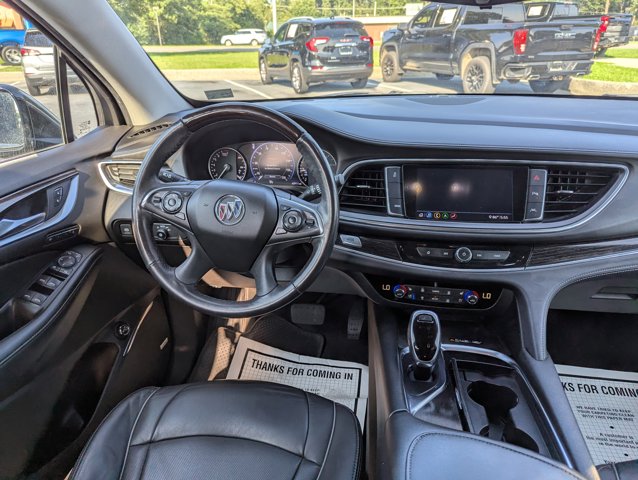 Vehicle image 20 of 28