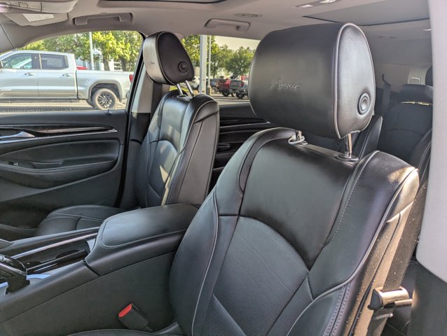 Vehicle image 12 of 28
