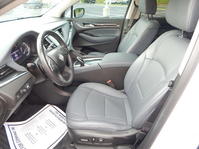 Vehicle image 13 of 29