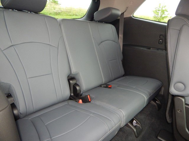 Vehicle image 10 of 29