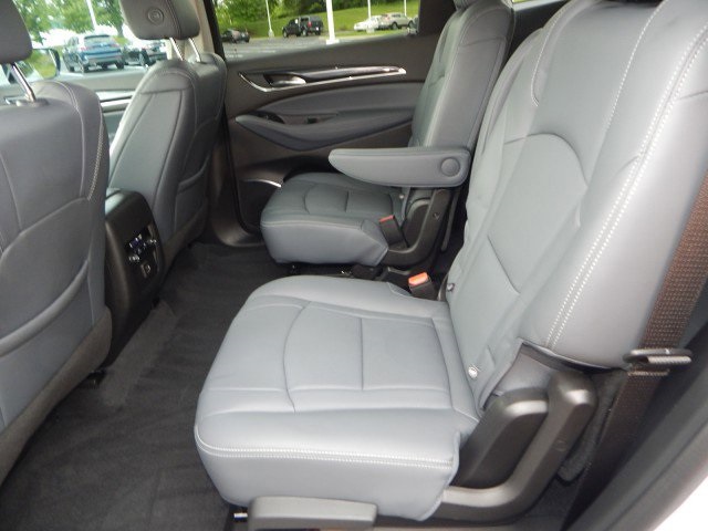 Vehicle image 11 of 29