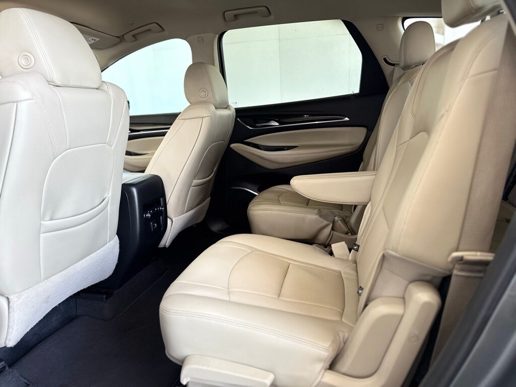 Vehicle image 23 of 53