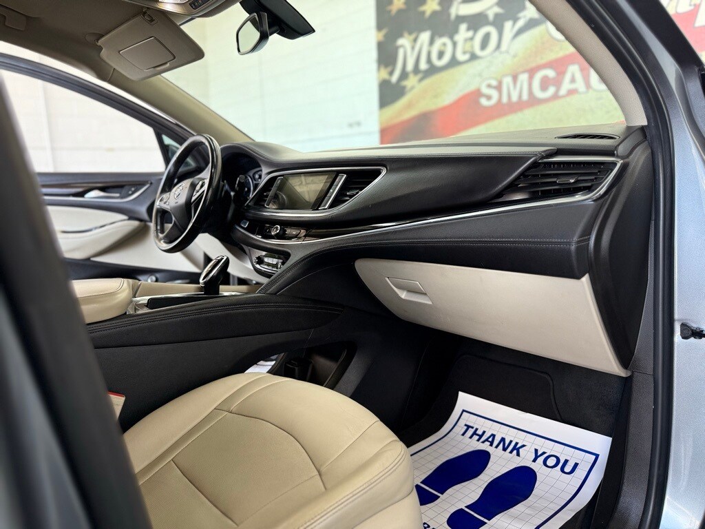 Vehicle image 31 of 53