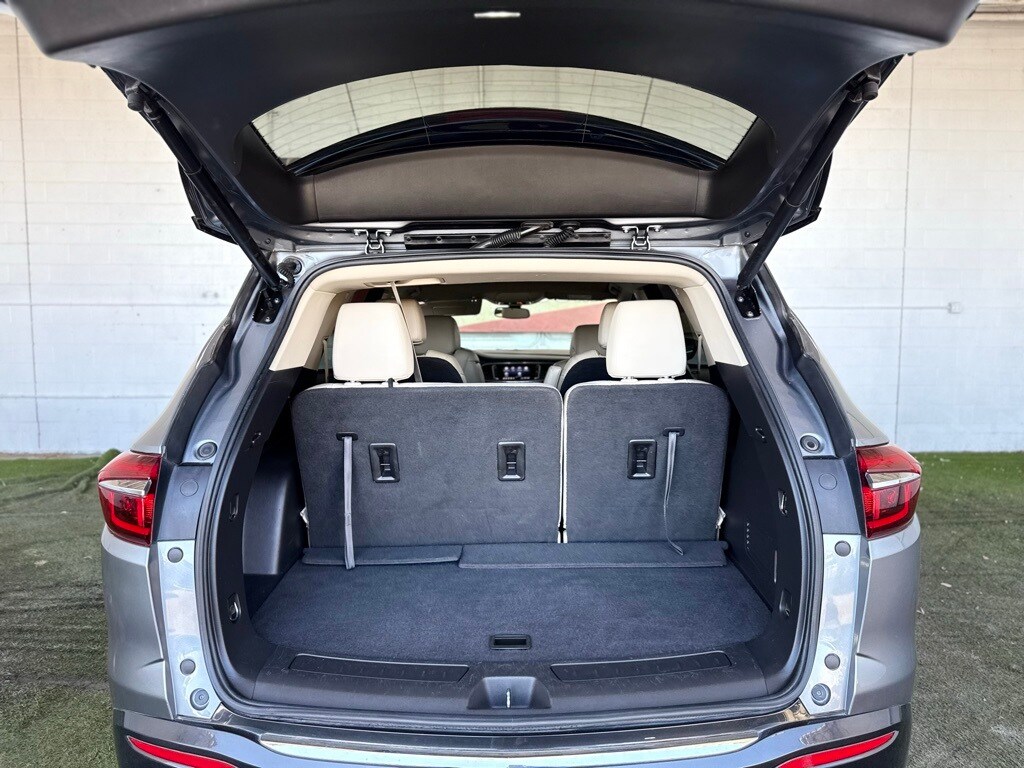 Vehicle image 16 of 53