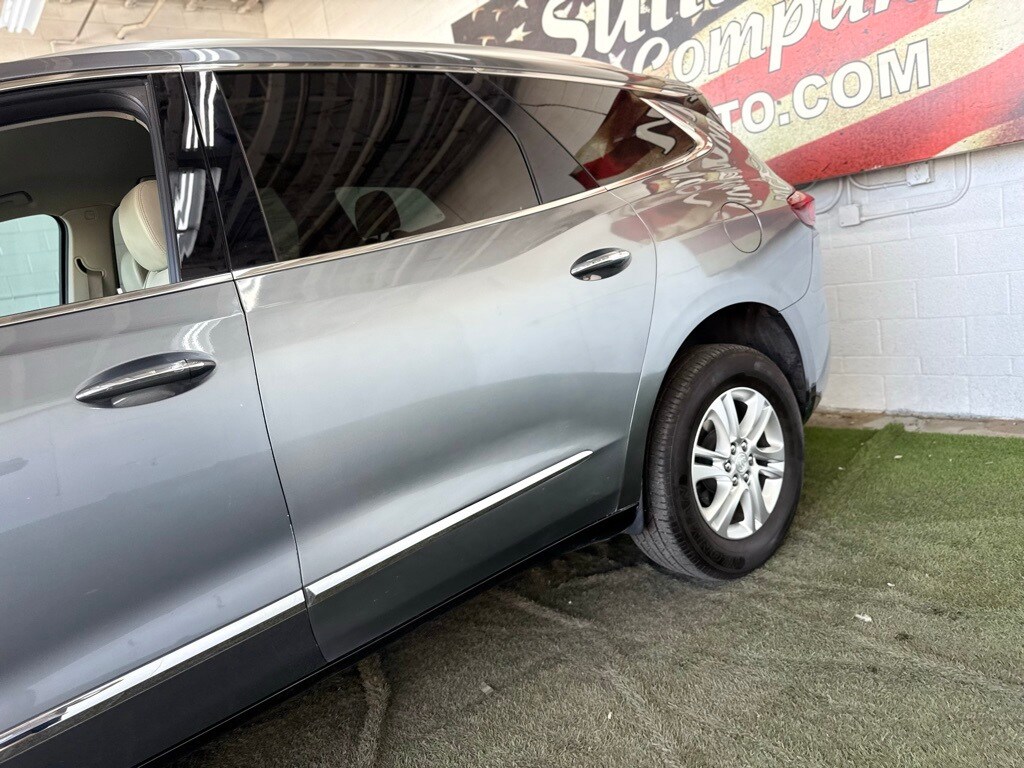 Vehicle image 4 of 53