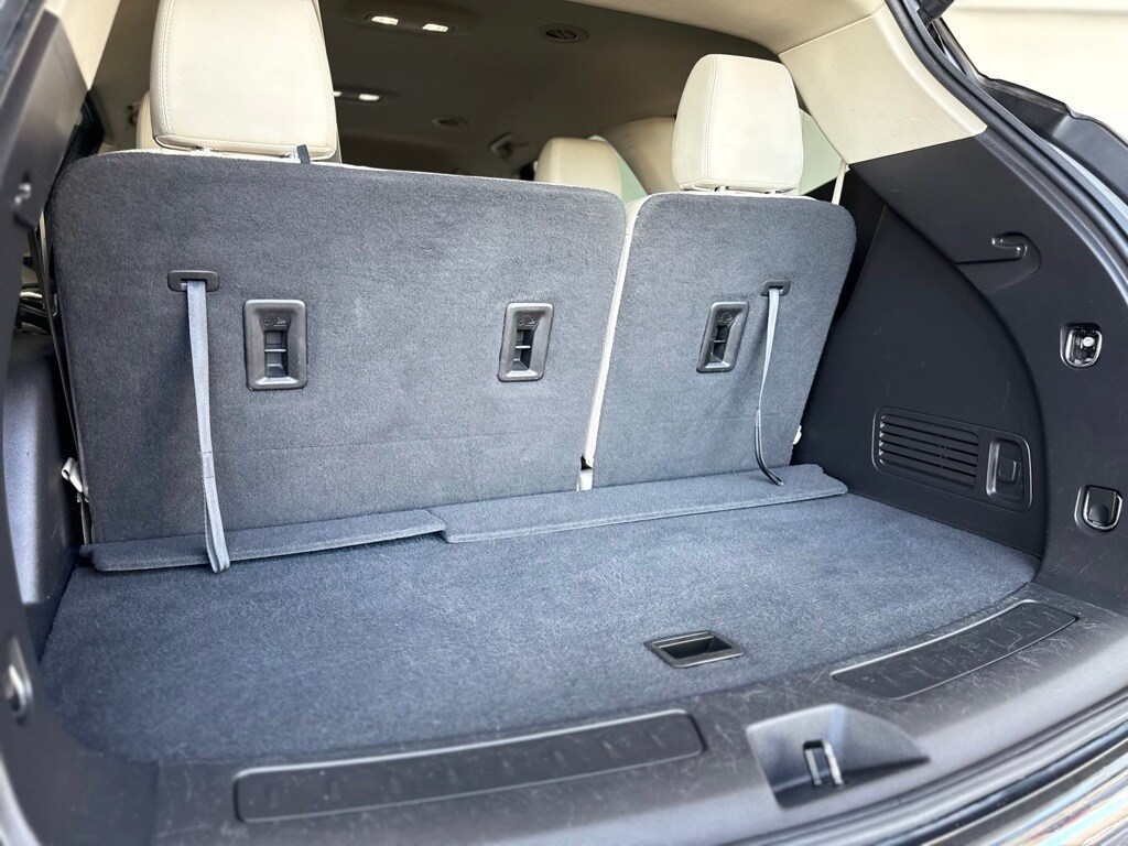 Vehicle image 15 of 53