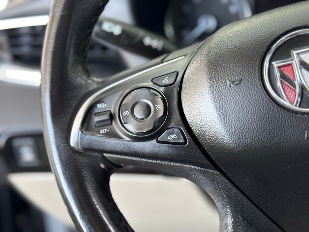 Vehicle image 34 of 53