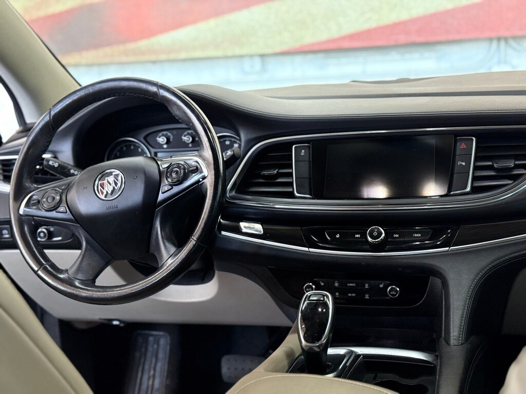 Vehicle image 28 of 53