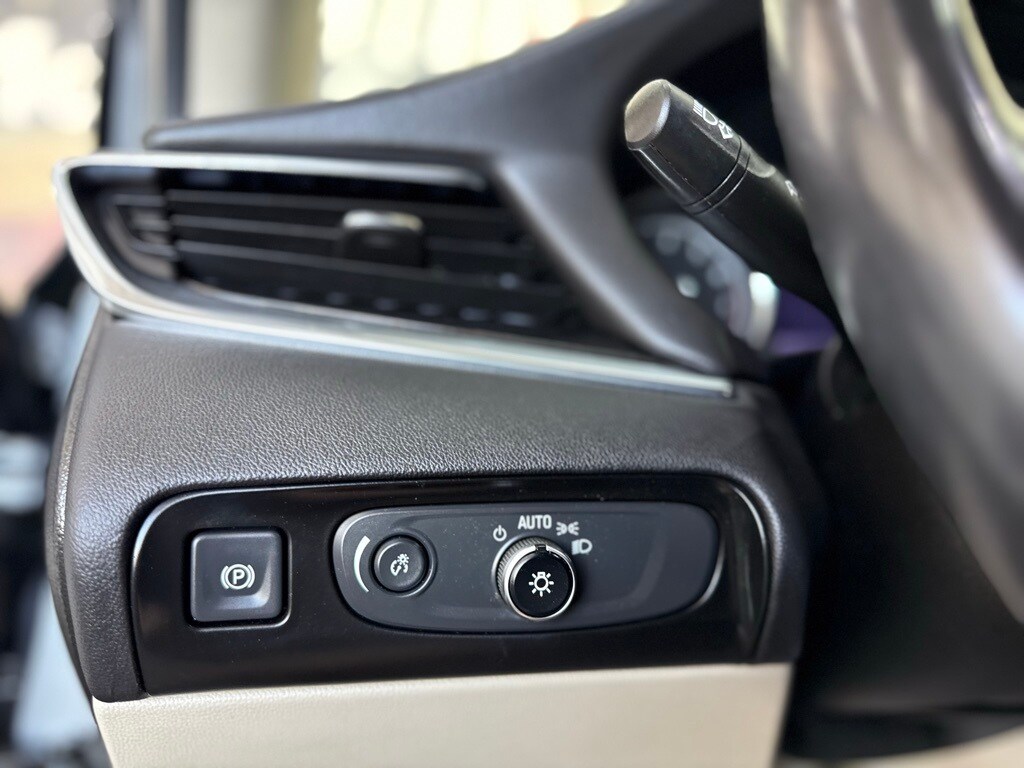 Vehicle image 44 of 53