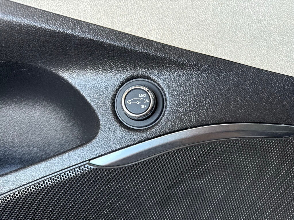 Vehicle image 43 of 53