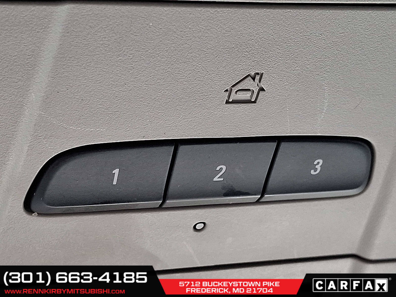 Vehicle image 32 of 41