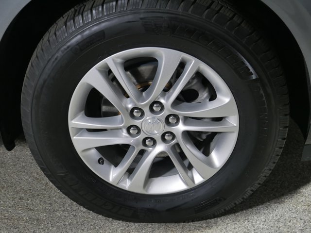 Vehicle image 15 of 33