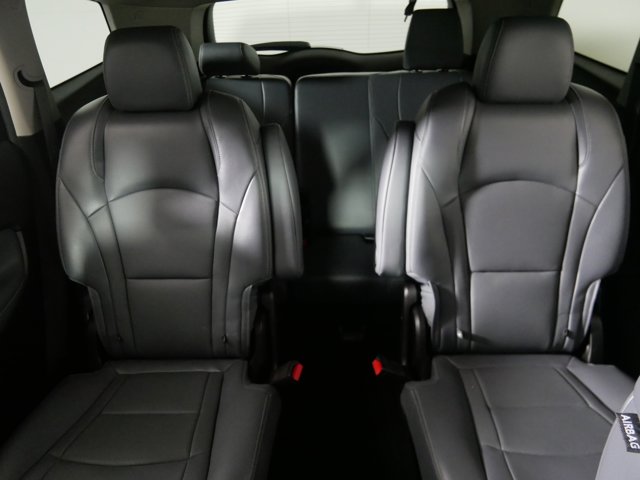 Vehicle image 13 of 33