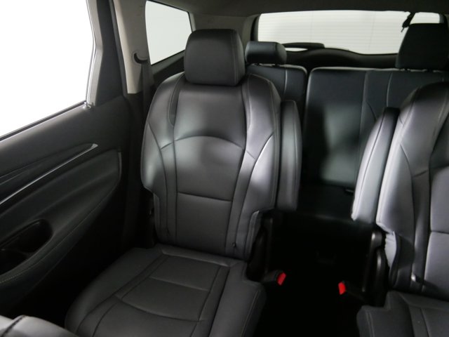 Vehicle image 12 of 33