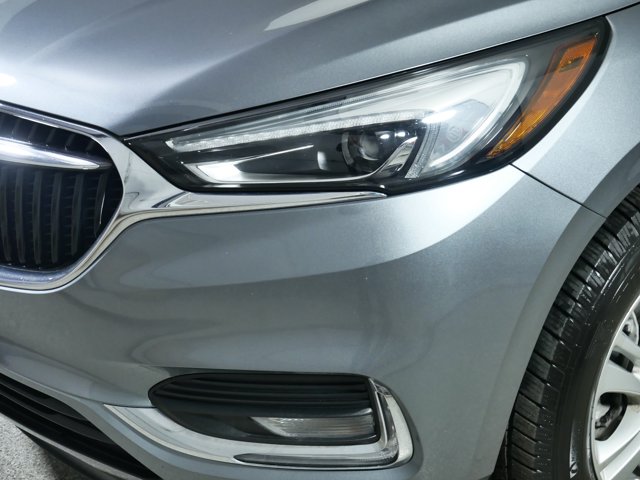 Vehicle image 16 of 33