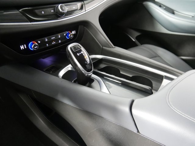 Vehicle image 24 of 33