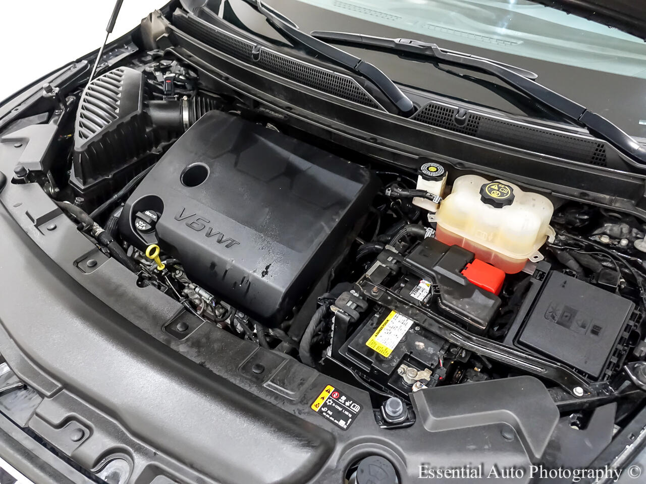 Vehicle image 34 of 36