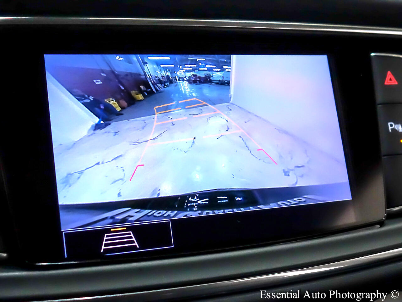 Vehicle image 21 of 36