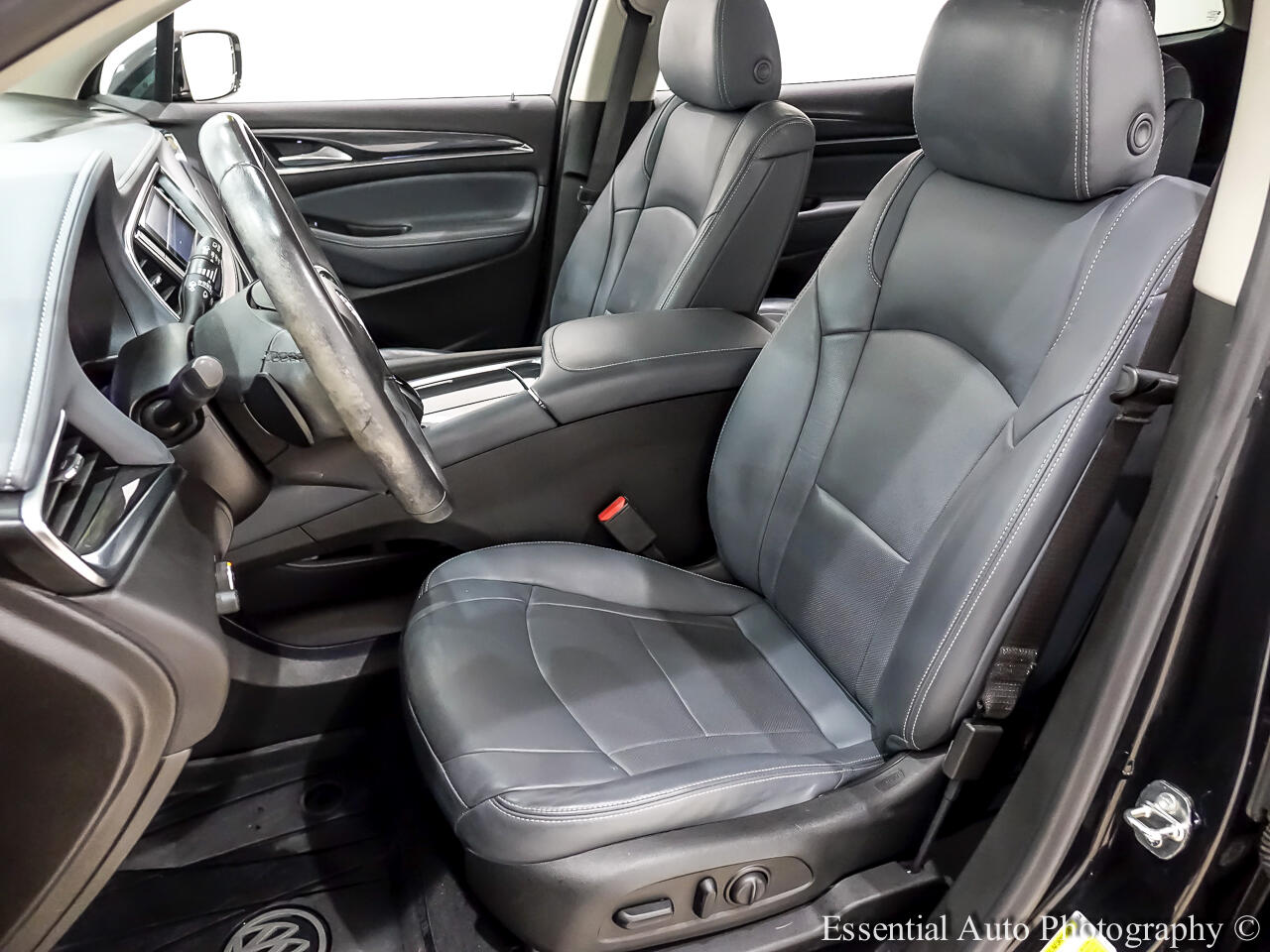 Vehicle image 12 of 36