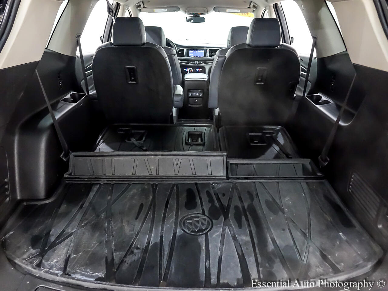 Vehicle image 26 of 36