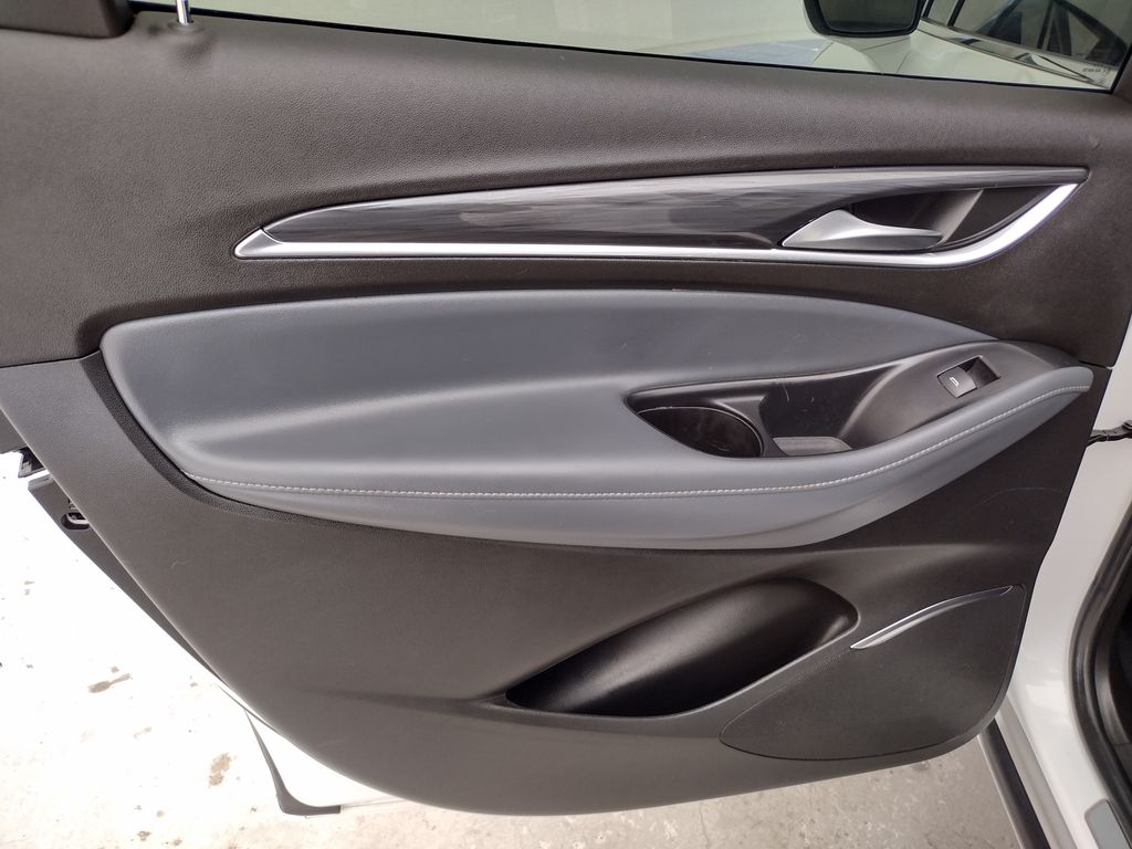 Vehicle image 29 of 51