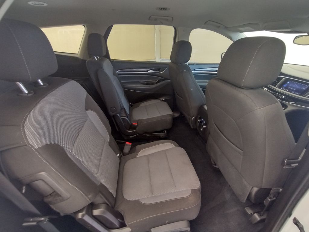 Vehicle image 11 of 51