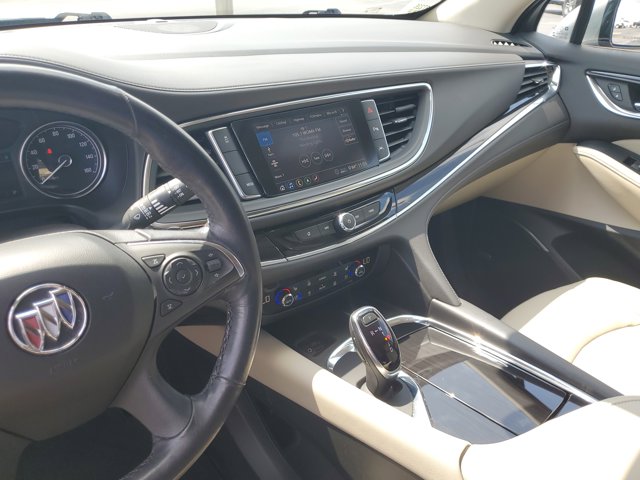 Vehicle image 23 of 30