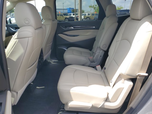 Vehicle image 11 of 30