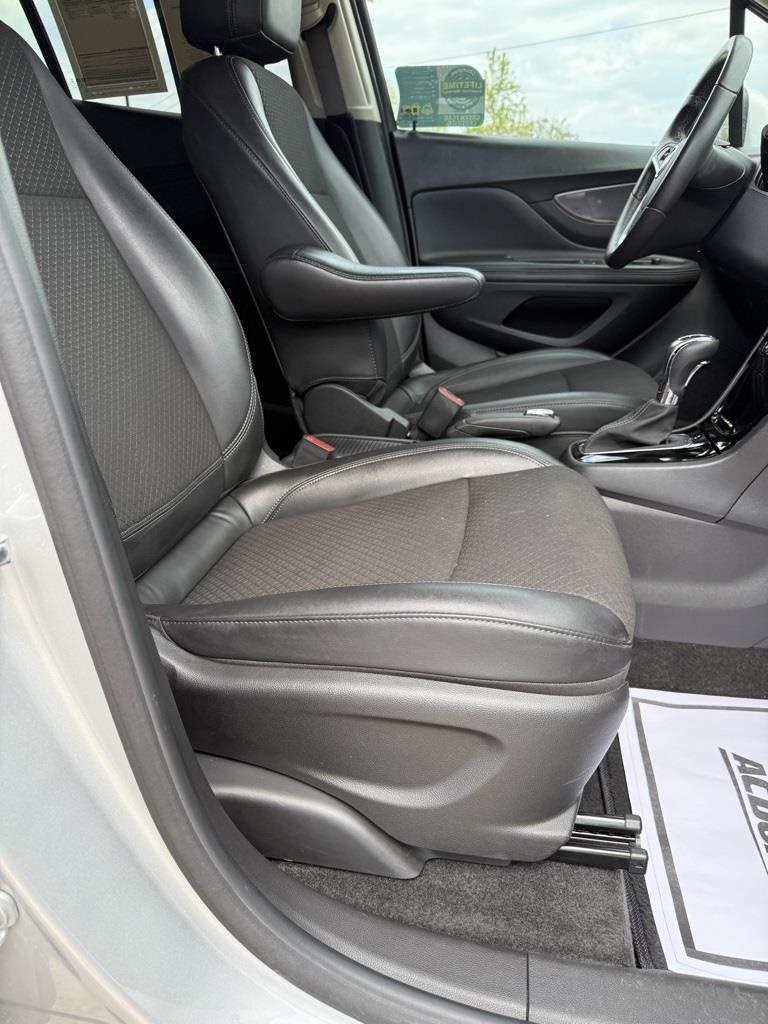 Vehicle image 12 of 31