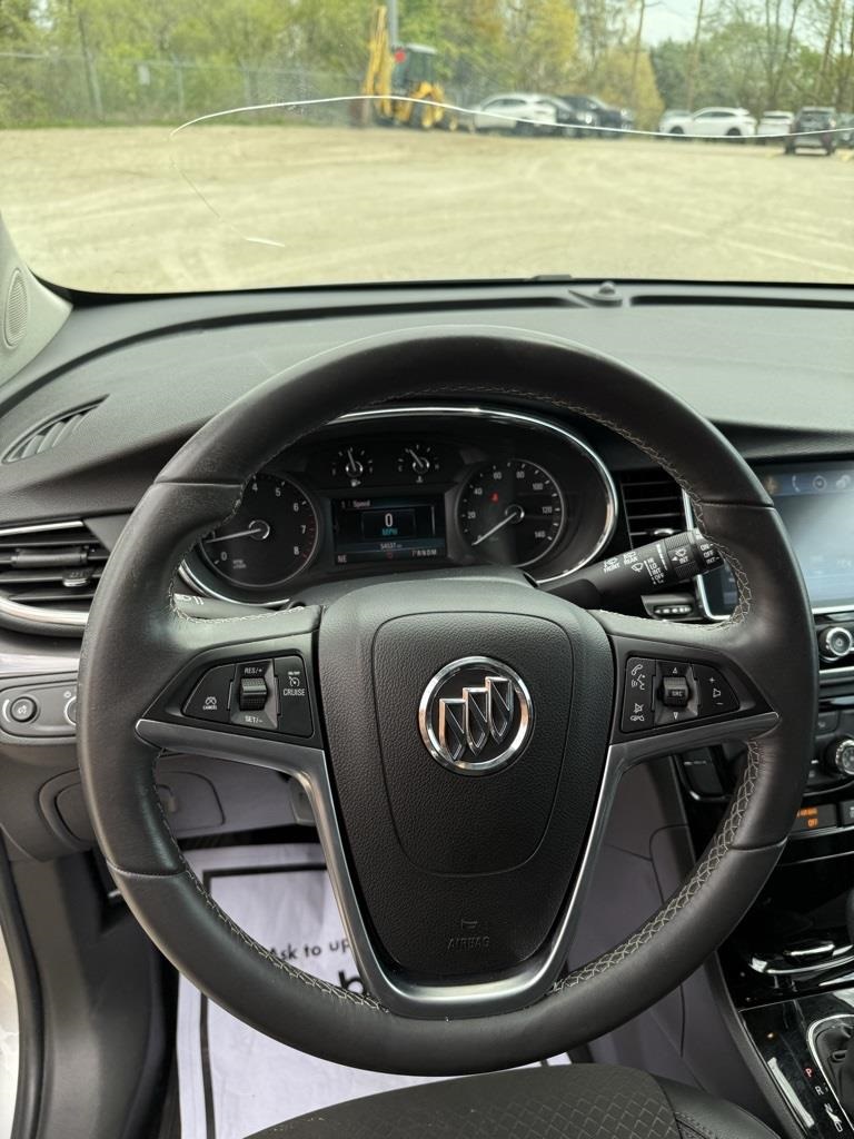 Vehicle image 19 of 31