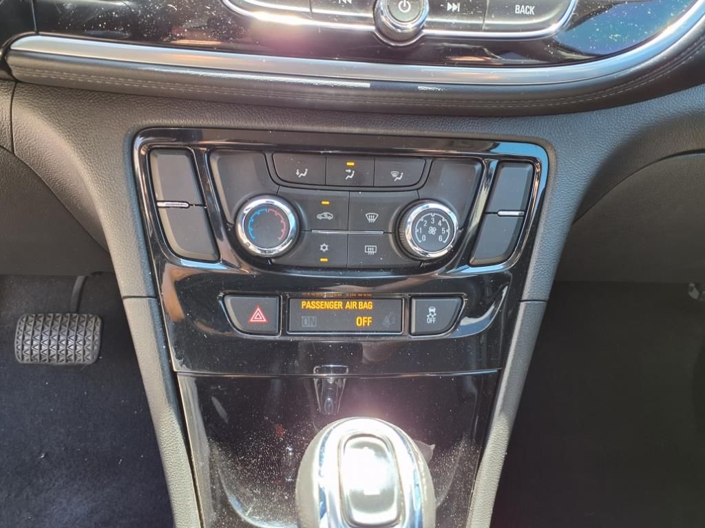 Vehicle image 24 of 34