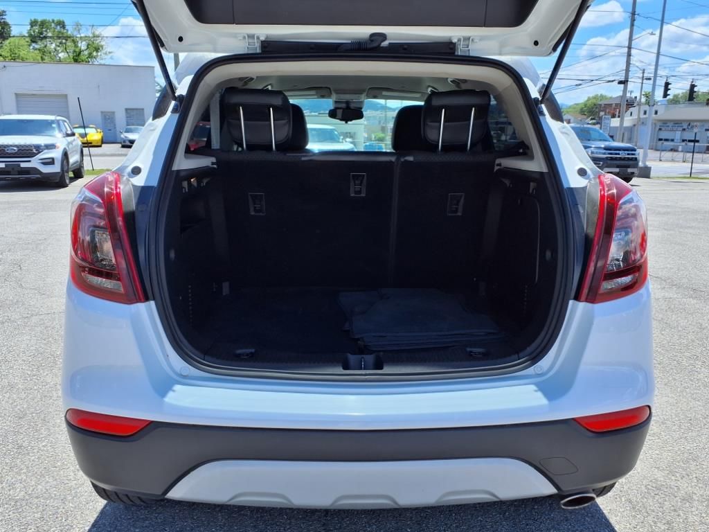 Vehicle image 13 of 34