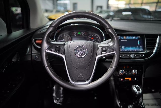 Vehicle image 43 of 68