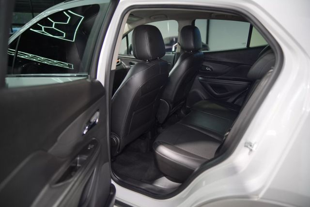 Vehicle image 62 of 68