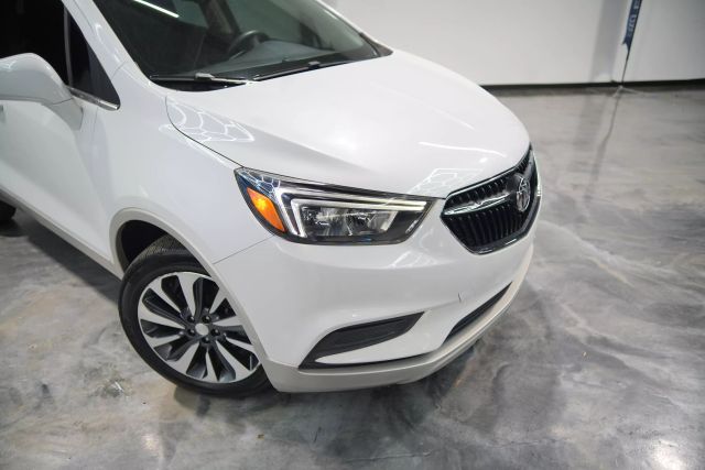 Vehicle image 15 of 68