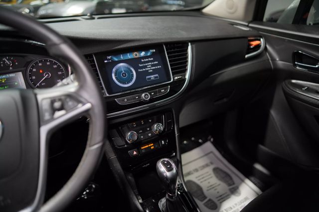 Vehicle image 49 of 68