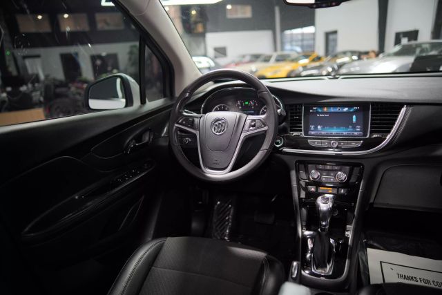 Vehicle image 41 of 68
