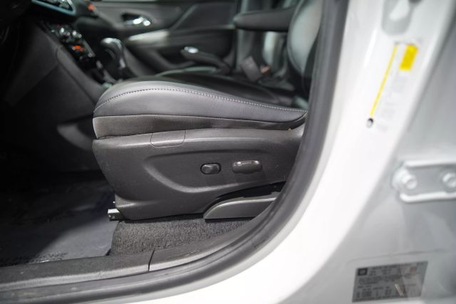 Vehicle image 54 of 68