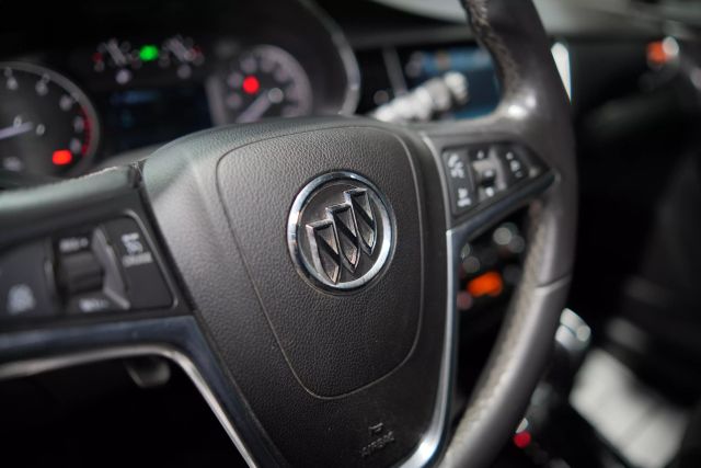 Vehicle image 46 of 68
