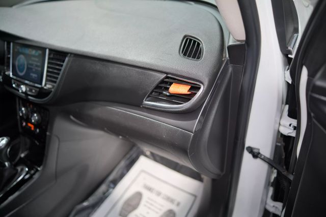 Vehicle image 61 of 68