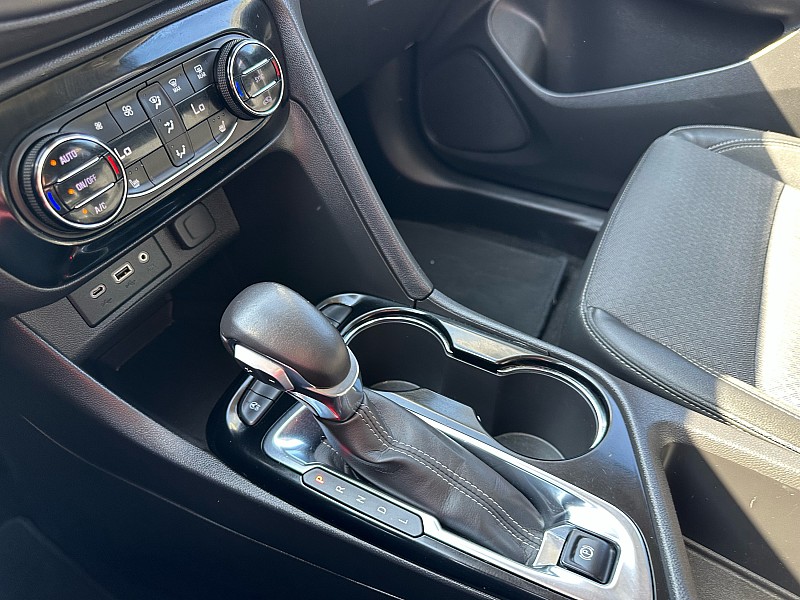 Vehicle image 24 of 32