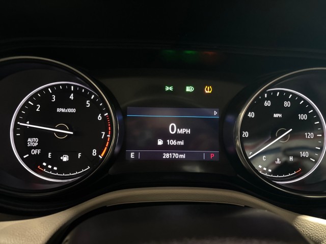 Vehicle image 18 of 28