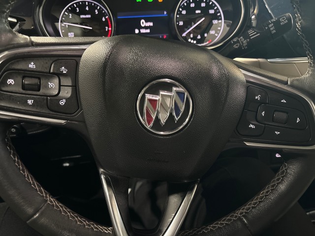 Vehicle image 27 of 28