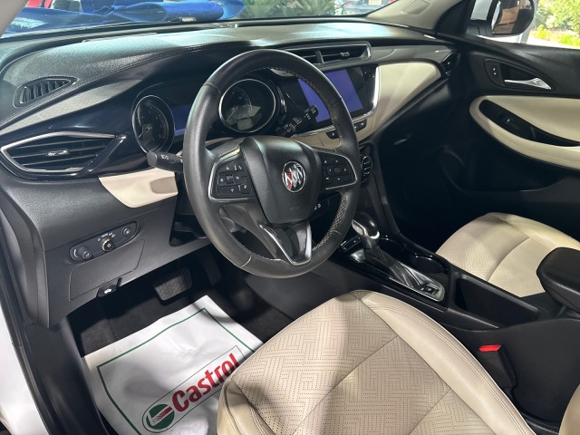 Vehicle image 17 of 28