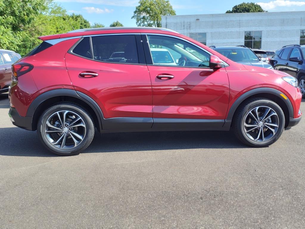 Vehicle image 4 of 33
